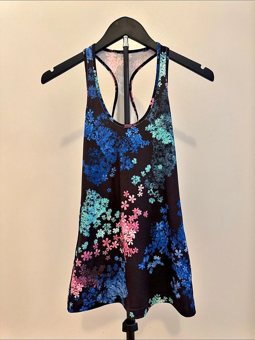 Lululemon Cool Racerback Floral tank in Black & Blue